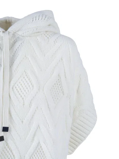 Kangra Cashmere Mantella Over Con Rombi Punzonati In White