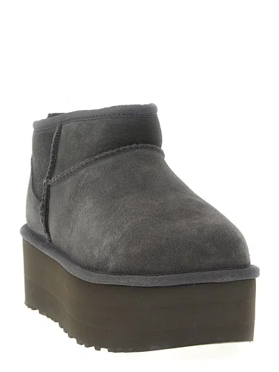 Ugg Stivaletto Donna Classic Ultra Mini Con Plateau Sand In Gray