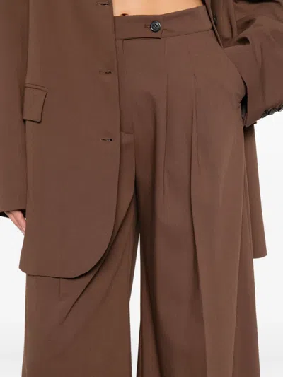 Le Sully Studio Pleated Trousers In Brown