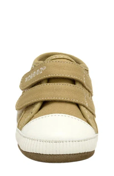 Robeez First Kicks Joey Crib Shoe In Brown