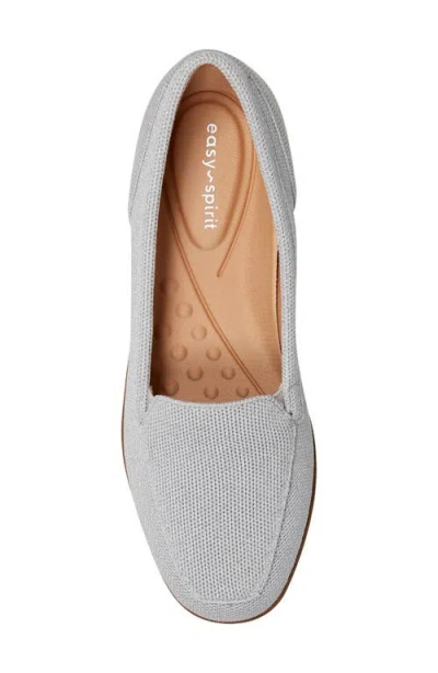 Easy Spirit Devitt Flat In Gray