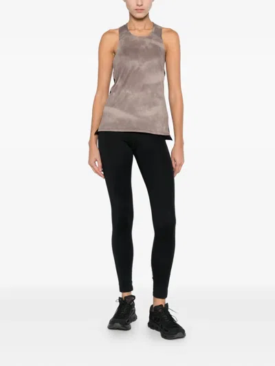 On Panelled Top In Brown