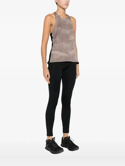 On Panelled Top In Brown