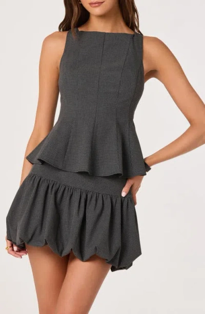 Astr The Label Houndstooth Peplum Top In Gray