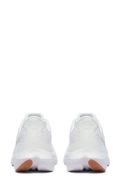 Saucony Kinvara Running Shoe In White