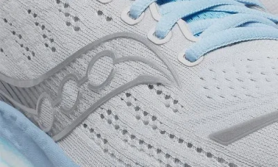 Saucony Hurricane 25 Running Shoe In Blue