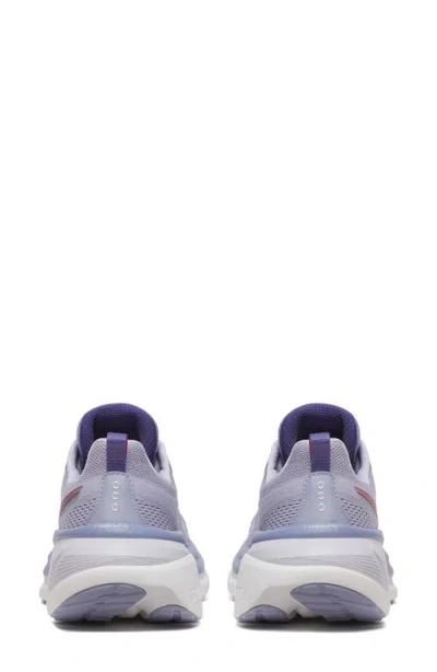 Saucony Hurricane 25 Running Shoe In Purple