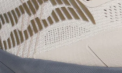 Saucony Xodus Ultra 4 Trail Running Shoe In Multi