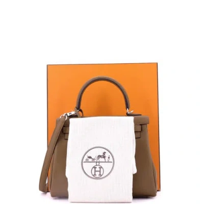Pre-owned Hermes  Hermes Kelly Handbag Verso Swift With Palladium Hardware 25 In Brown