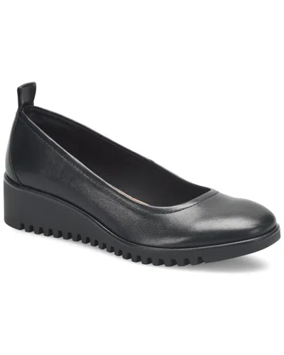 Comfortiva Dillon Leather Flat In Black