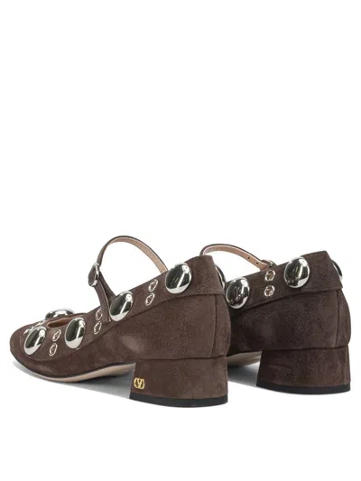 Valentino Stylish Block Heel Round Toe Pumps In Brown