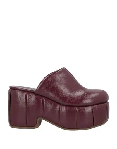 Themoirè Woman Mules & Clogs Burgundy Size 6 Synthetisches Material In Red