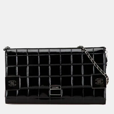 Pre-owned Chanel Black Cc Chocolate Bar Patent Clutch On Chain