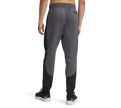 Under Armour Men's Regular Fit Pants In Gray