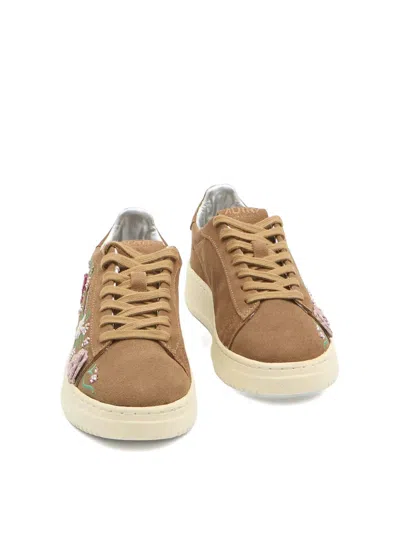 Autry Dallas Low Sneakers With Embroidered Floral Details In White