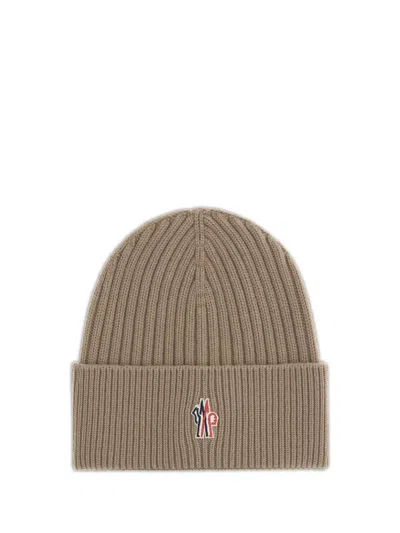 Moncler Ribbed Logo-patch Beanie Hat In Brown