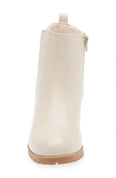 Mia Kids' Little Pratt Lug Bootie In Nude
