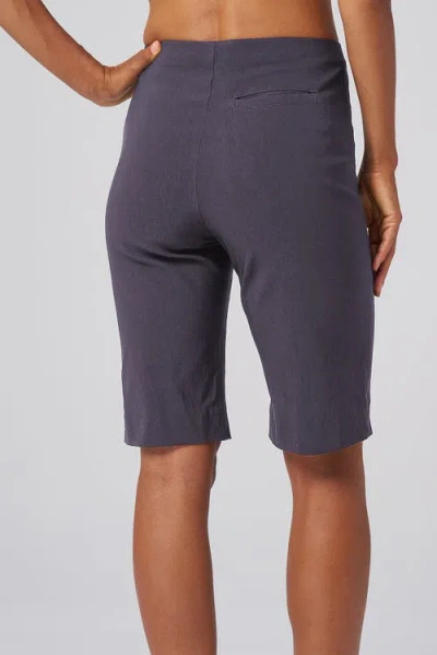 Franne Golde All-season Slim Stretch Bermuda Short In Black