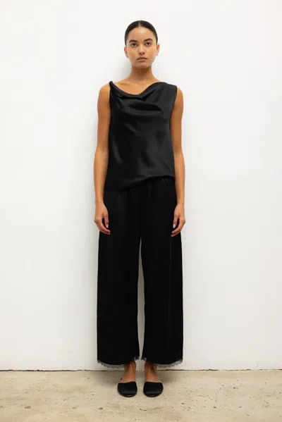 Leset Barb Shell Top In Black