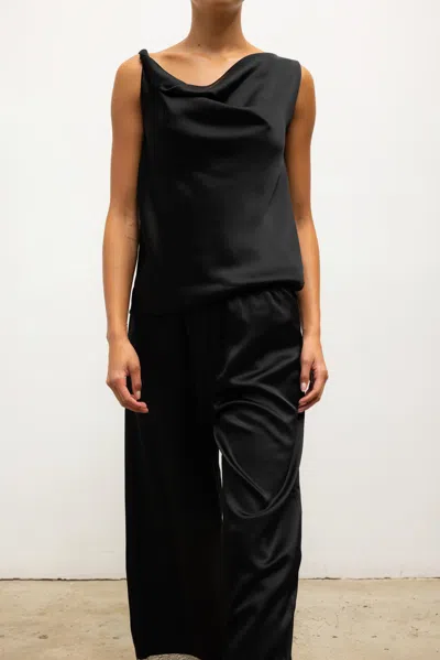 Leset Barb Shell Top In Black