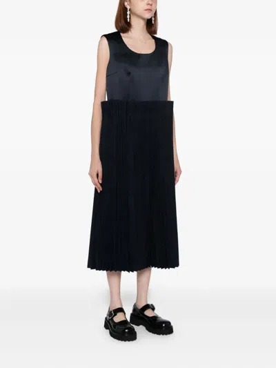 Comme Des Garçons Pleated Dress In Blue