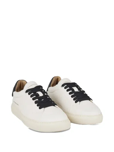 Alexander Smith Soho Leather Round-toe Snakers In White