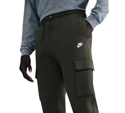 Nike Men's Club Fleece Cargo Pants In Green