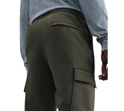 Nike Men's Club Fleece Cargo Pants In Green