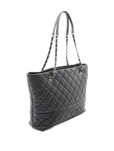 Pre-owned Chanel 2019 Diamond-quilting Shoulder Bag In Black