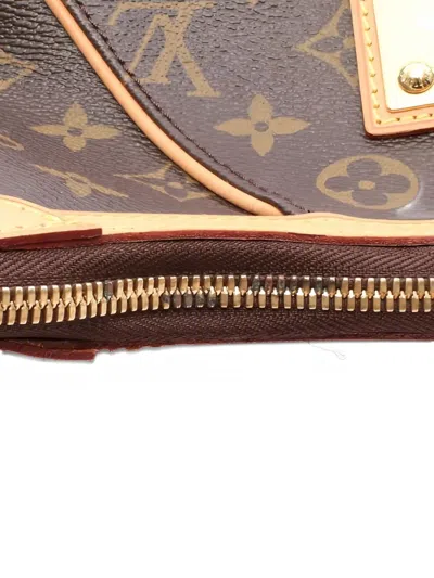 Pre-owned Louis Vuitton 2011 Thames Gm Monogram Shoulder Bag In Brown