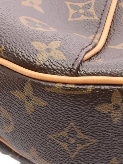 Pre-owned Louis Vuitton 2011 Thames Gm Monogram Shoulder Bag In Brown