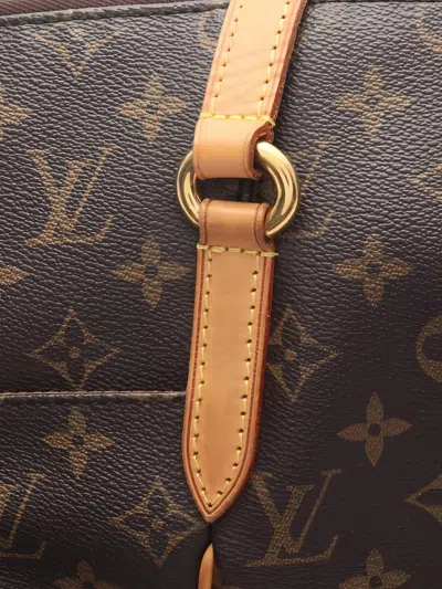 Pre-owned Louis Vuitton 2009 Totally Monogram Mm Shoulder Bag In Brown