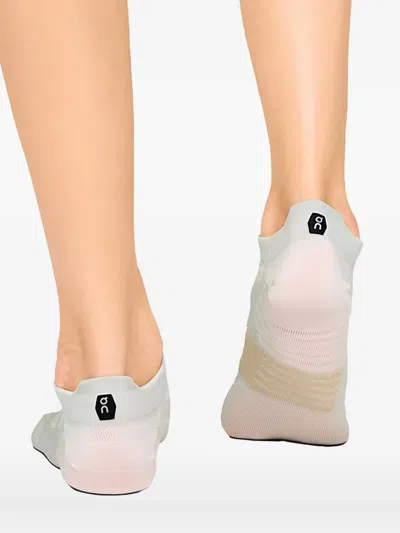 On Low-top Performance Socks In Neutral