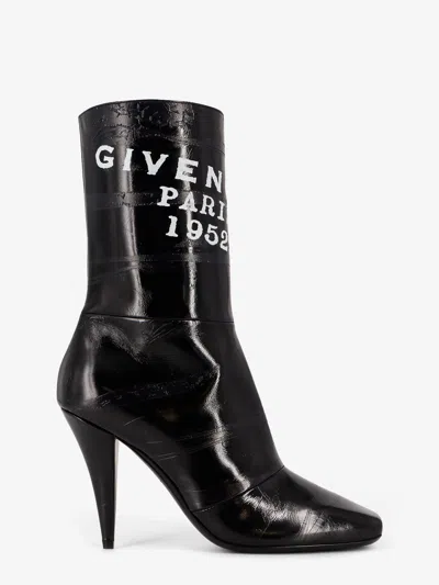 Givenchy Sliced Square Patent Leather Ankle Boots In Black