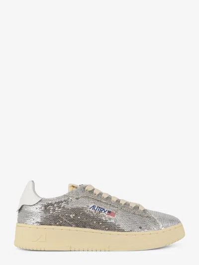 Autry Dallas Low Sparkling Sneakers In Silver And White Sequins Shoes In Silver