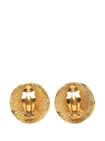 Pre-owned Chanel 20th Century Gold Plated Rue Cambon Round Clip On Earrings Costume Earrings