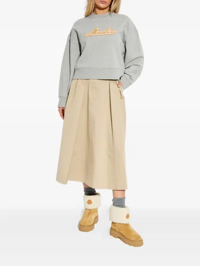 Moncler Logo Patch Crewneck Sweatshirt In Gray