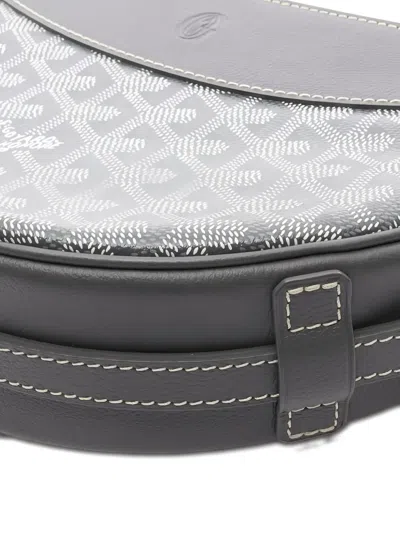 Pre-owned Goyard 2010s Hirondelle Shoulder Bag In Gray