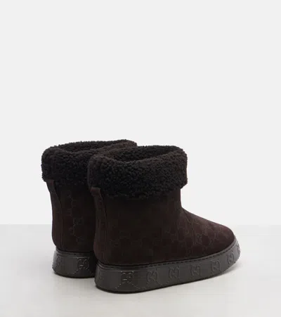 Gucci Nat Gg Shealing-trimmed Suede Snow Boots In Brown