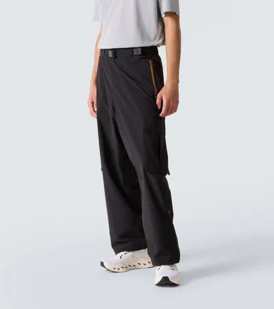 Loewe X On Belted Technical Cargo Pants In Black