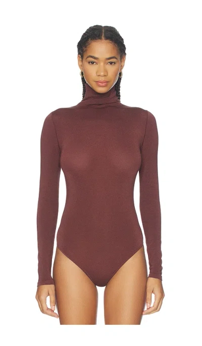 Wolford Colorado Ç»†ç»³è¿žä½“è¡£ Â€“ Çº¢è¤�è‰². Å°ºç � S (also Â€“ Xs, M, L). In Brown