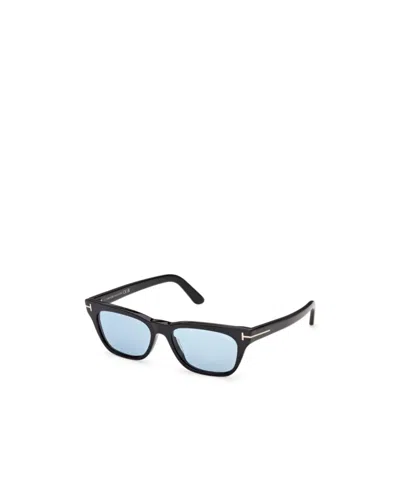 Tom Ford Eyewear Penn Rectangular Frame Sunglasses In Black