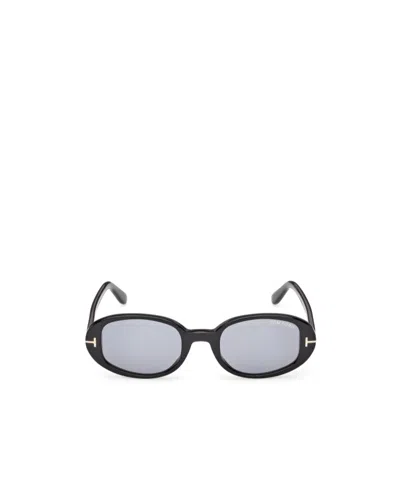 Tom Ford Eyewear Iggy Oval Frame Sunglasses In Black