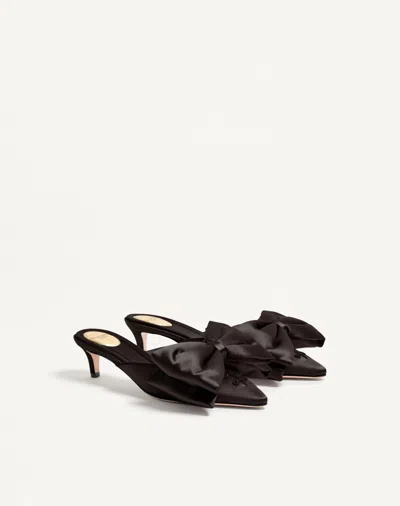 Valentino Garavani Yolande Bow Pointed Toe Mule Pump In Black