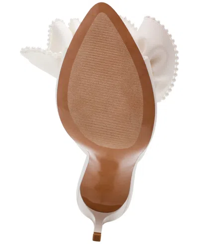 Steve Madden Affinity Slide Sandal In Neutral