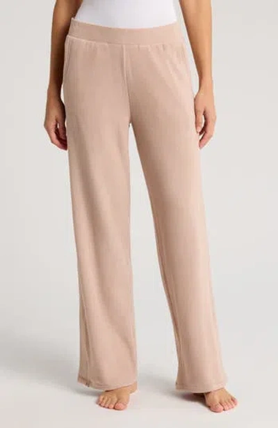Barefoot Dreams Luxechic Cargo Pant In Nude