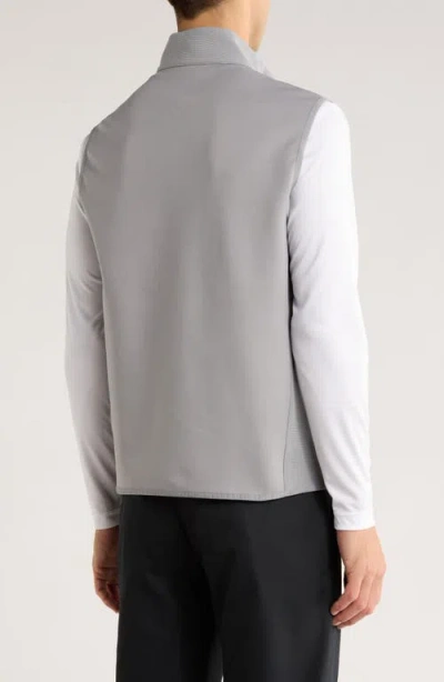 Greg Norman Ottoman Panel Golf Vest In Gray