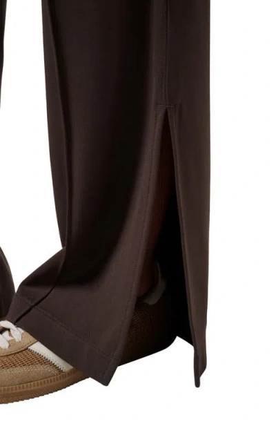 Travismathew Spa Day Pants In Brown