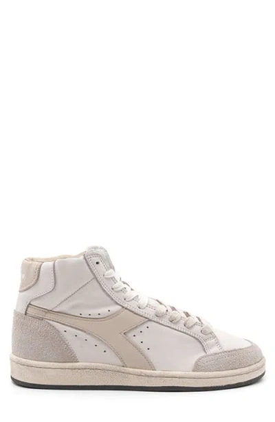 Diadora Prestige Used High Top Sneaker In Neutral