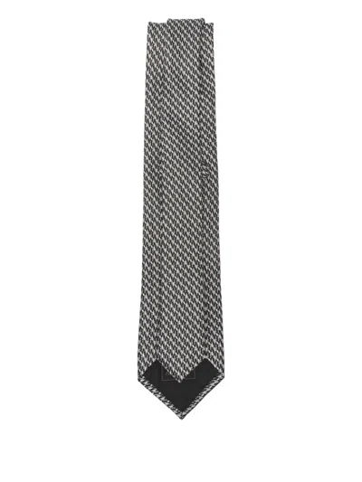 Brioni Silk Tie In Black